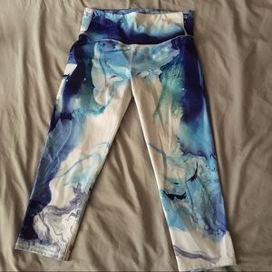 Athleta Watercolor Cropped Leggings